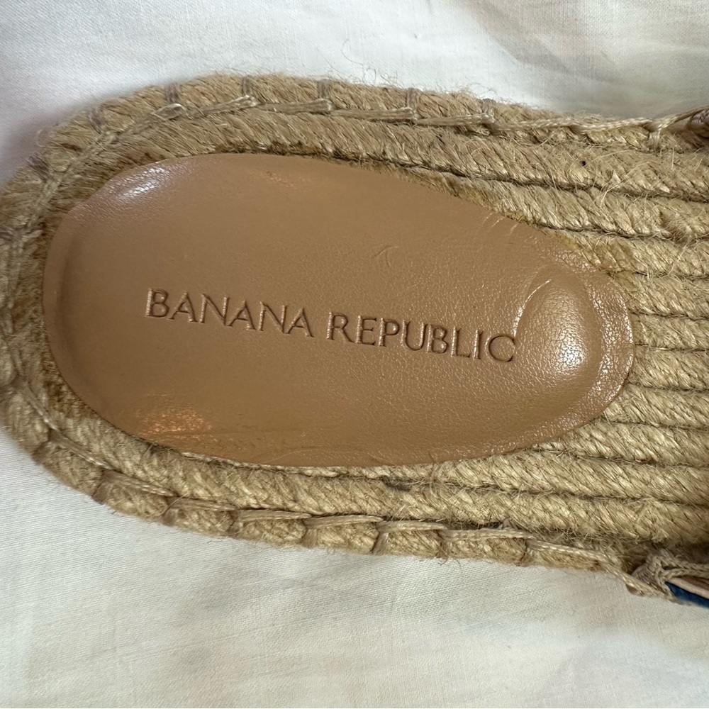 Banana republic blue, black, white espadrilles loafers. Size 10 - Picture 3 of 6
